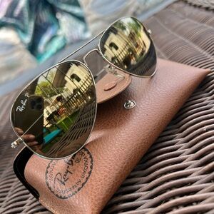 Ray-Ban Aviator Large Metal polarized Sunglasses silver w Grey Lenses
